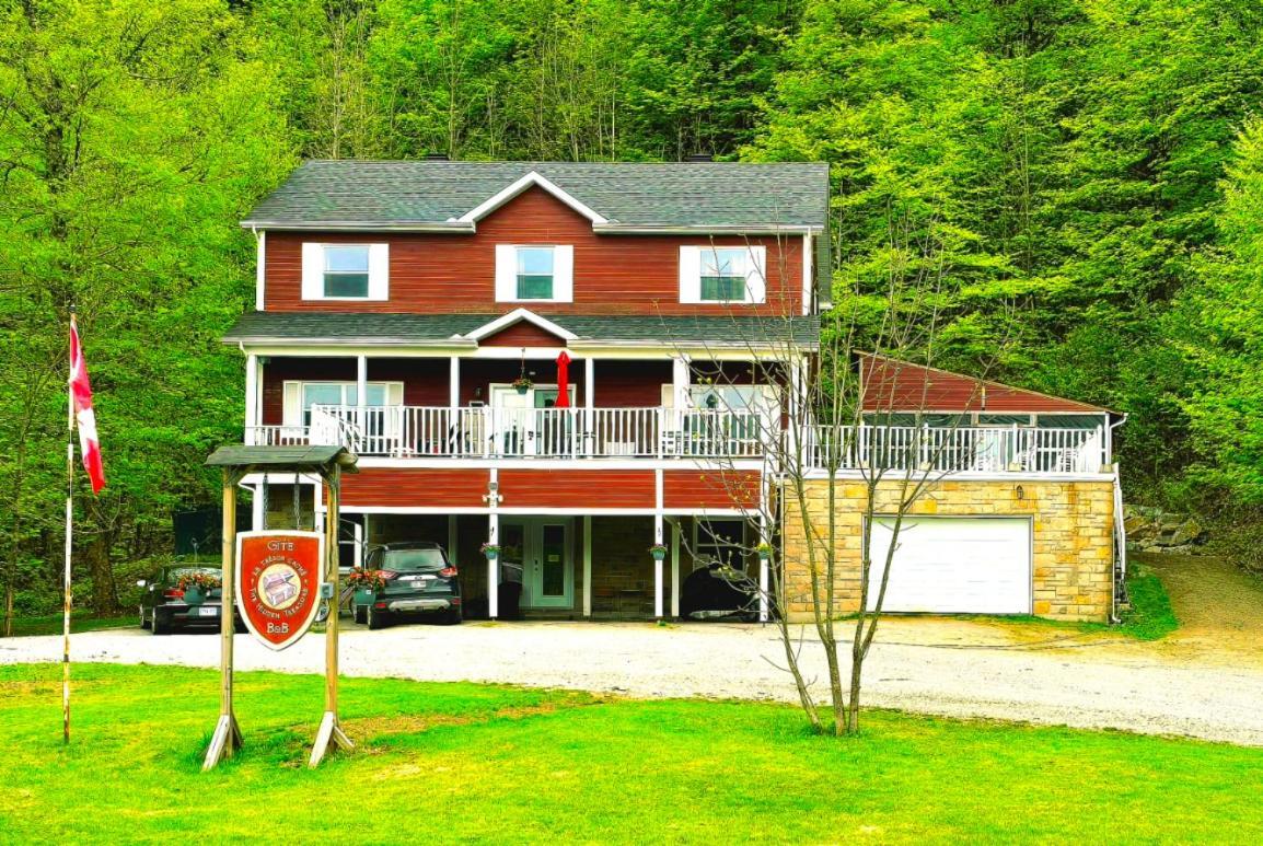 Gite Le Tresor Cache Bed & Breakfast Chelsea Eksteriør billede
